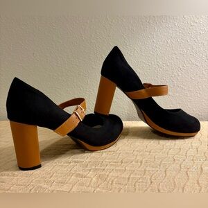 Women’s Black and Tan Mary Jane Block Heel Pumps